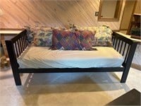 Un-bunked Twin Beds/ Daybed/Futon