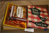 FLATBOX OF COOKBOOKS