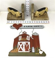Wooden Pig Bookends & Barn Sign