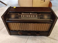 Stewart Warner vintage radio -unsure if works