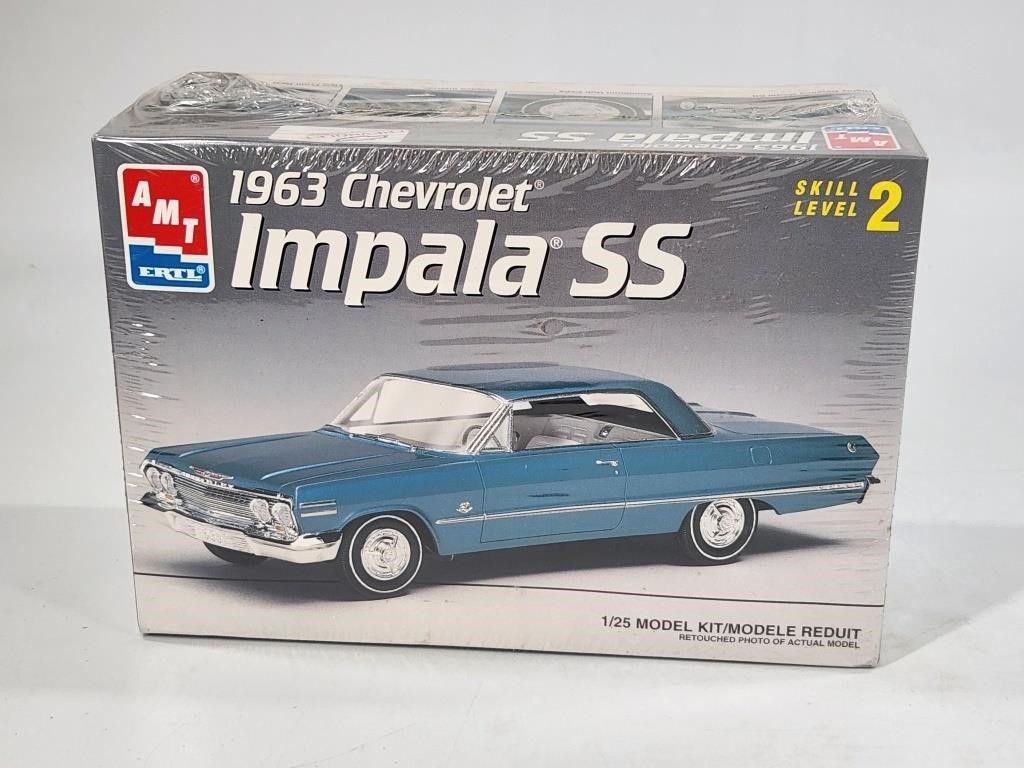 1/18 SCALE DIECAST, MODEL KITS, TRAINS, HOT WHEELS