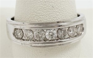 Man's diamond & 10K white gold ring