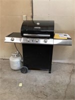 Kenmore grill hardly used gas tank almost full