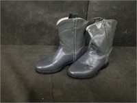 KIDS COWBOY BOOTS - SIZE 5.5