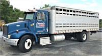 1997 Peterbilt Truck w/ 8'x22' Eby Cattle Box