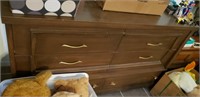 Long Dresser