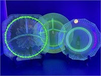 3 PC URANIUM GLASS PLATE LOT