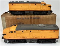 LIONEL TRAINS - TWIN DIESEL LOCOMOTIVES