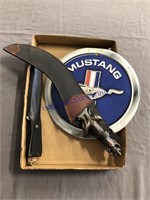 MUSTANG TIN SIGN 12", PAIR OF KNIVES IN SHEATHS