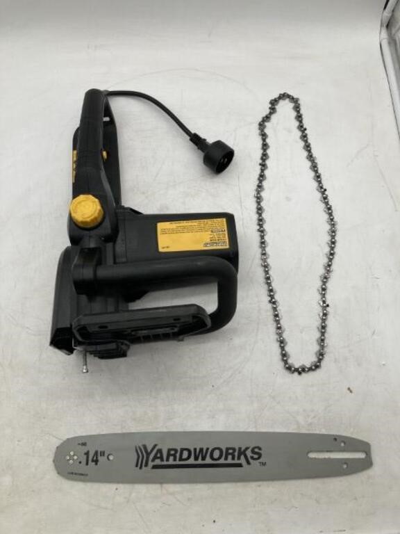 Yardworks Electric Chainsaw 14" Bar and Chain with