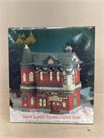 Dickens keepsake porcelain lighted house