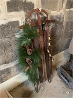 VINTAGE SLED W/ PINECONE ACCENT