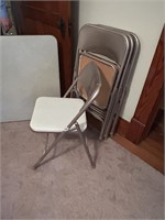 4 Folding chairs and card table