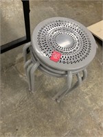 4 Metal stools