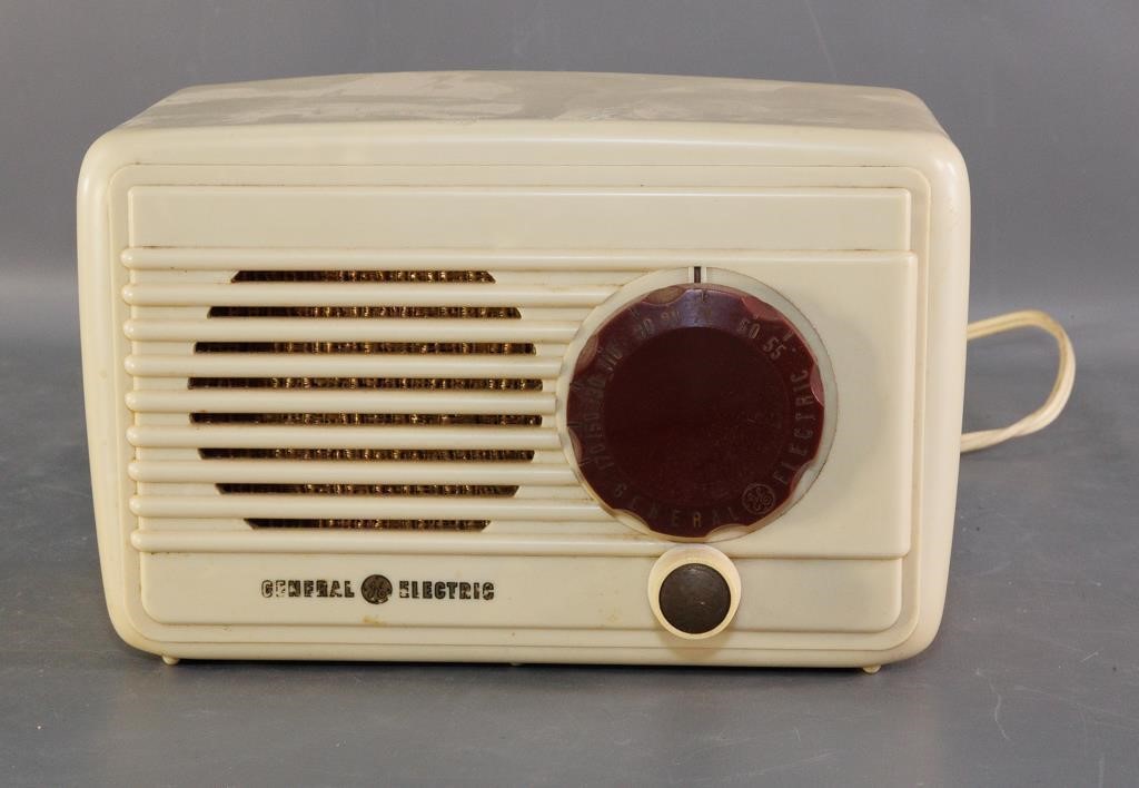 General Electric Bakelite Radio