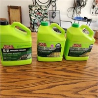 2 1/2 Gallon of Mod Armor Fence and House Wash
