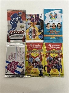 (6) SPORTS CARD PACKETS
