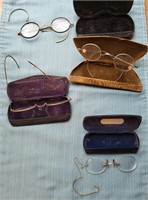 4 Pairs of Antique Eyeglasses With Cases