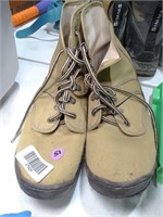 Sz 10 Hodgman Boots