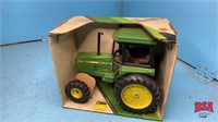 Ertl, JD 2550 utility tractor, 1/16 scale diecast