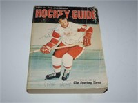 1970 71 NHL Hockey Guide Signed Gordie Howe