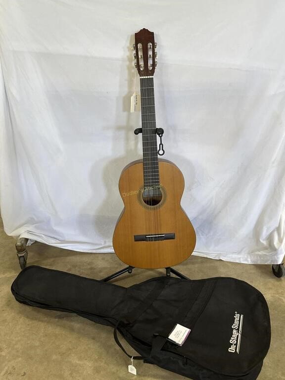 6-String Classical Guitar - Yamaha Model #CG-40MA