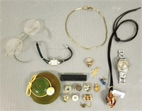 Group of vintage jewelry including 10K class ring,