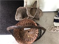 (4) Modern Baskets