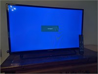 Element Flatscreen TV with remote