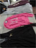 4 Pink Hoodies Sweatshirt Small Med Med Large