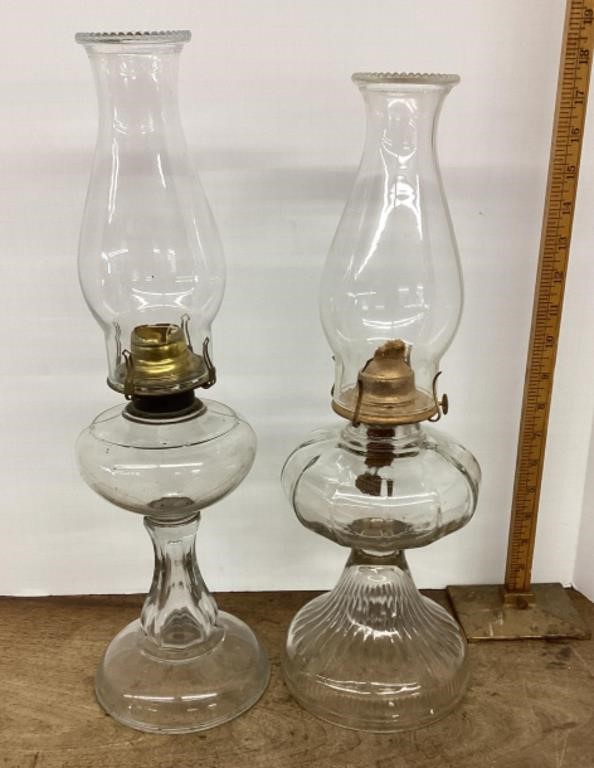 2 glass oil lamps
