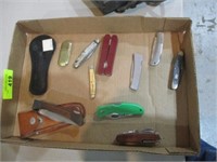 Flat w/assorted knives