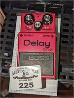 Boss Delay DM-2 guitar pedal