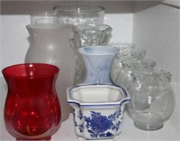 SELECTION OF GLASS VASES