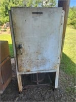 Vintage general electric refrigerator
