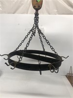 Metal hanging pot holder with Pulley