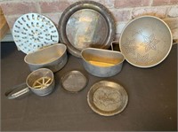 BOX LOT: KITCHENWARE - STRAINERS, SIFTERS,