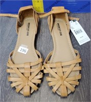 Dream Out Loud size 7 Ladies Sandles