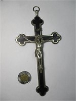 Crucifix argenté avec ébène incrusté