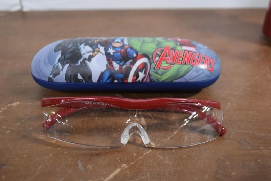 Hazuki,Reading Glasses (Japan) & Avengers Case