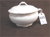 Porcelain Chamber Pot with Lid