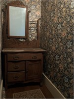 Dresser / Mirror