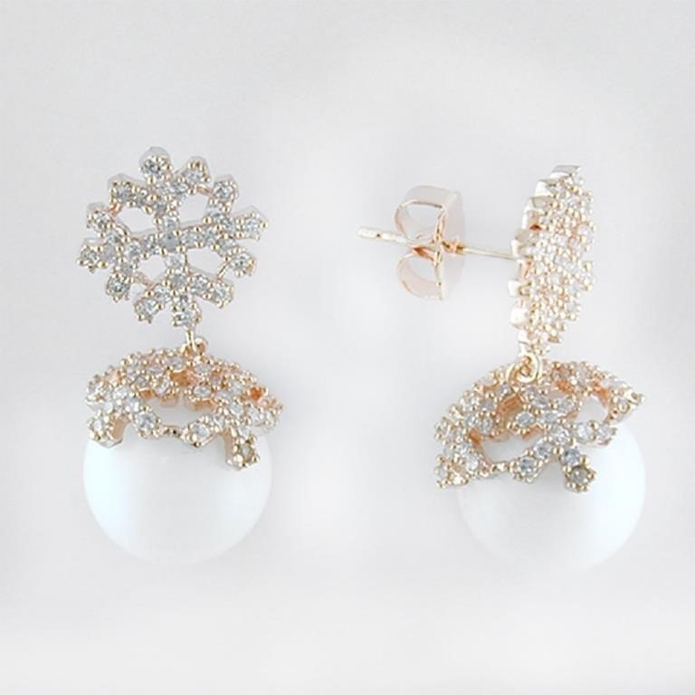 White Ball Rose Plate Drop Earrings