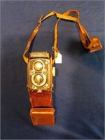 P729- Vintage Rolleiflex Camera