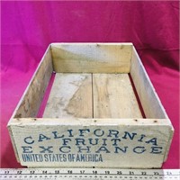 California Fruit Exchange Wooden Crate (Vintage)