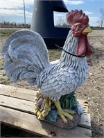 Chicken yard statue approx 18”