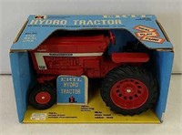 IH 966 Hydro in Blue Box