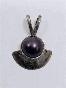 Sterling Silver Pendant with Black  Pearl
