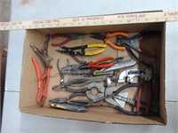 Nice lot of cutters, pliers ect