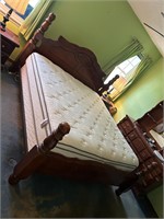 King Size Bed With Wood Head And Footboard - mattr